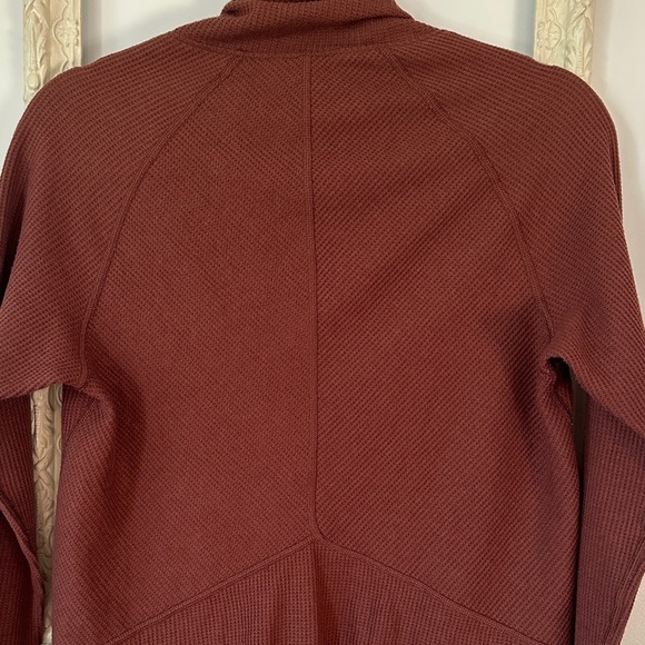 KÜHL | Petra Turtleneck Waffle Knit Long Sleeve in Mocha - Picture 10 of 15